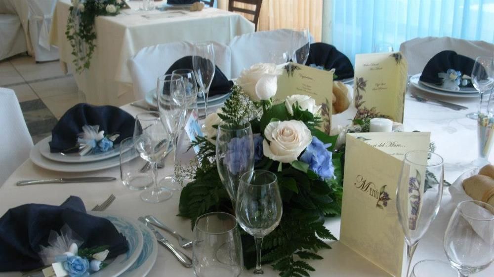 Hotel Ristorante Il Grillo 阿夸维瓦皮切纳 外观 照片