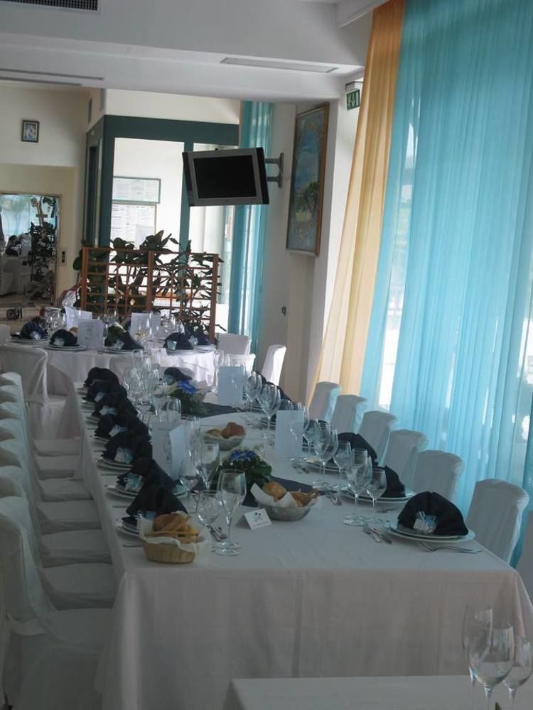 Hotel Ristorante Il Grillo 阿夸维瓦皮切纳 外观 照片